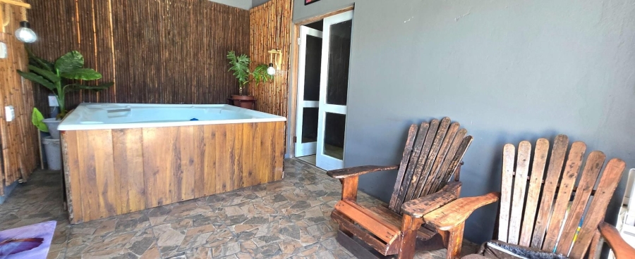 2 Bedroom Property for Sale in Franskraal Western Cape